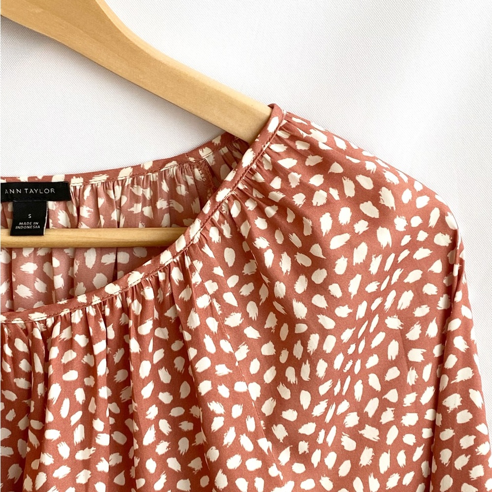 Ann Taylor Terracotta and White Patterned Blouse